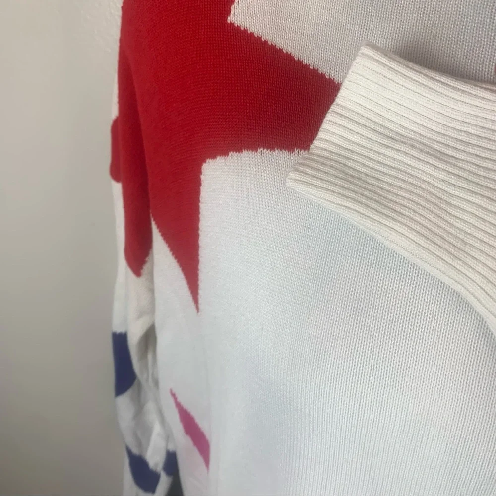 Boutique Fantastic Fawn‎ White With Stars Knit Medium Oversized Sweater
